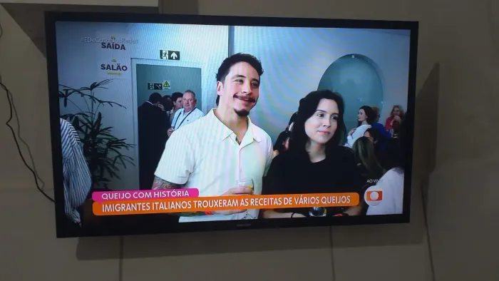 VENDO TV SMART SAMSUNG 32 POLEGADAS