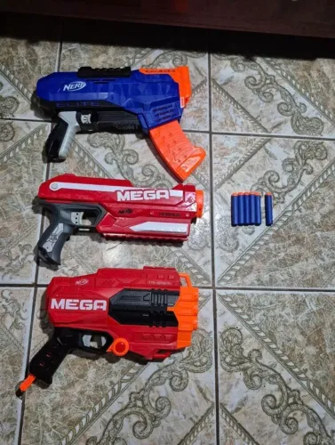Lote de 2 Lançadores Nerf (Rukkus ICS-8 e Mega Magnus/Tri-Break)