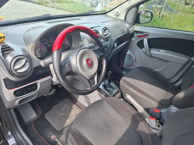 Fiat Palio Sporting Dualogic 1.6 Flex 16V 5P 2012