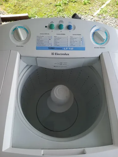 Máquina lavar Electrolux 12 turbo limpeza