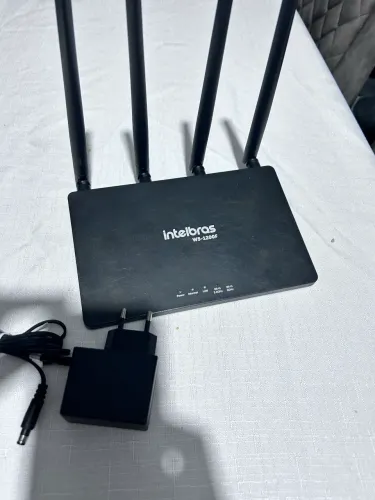 Roteador  Intelbras 4 antenas