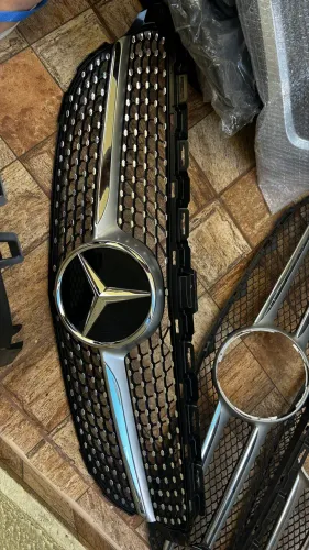 Grade preta Mercedes c180 c200 2019 a 2021