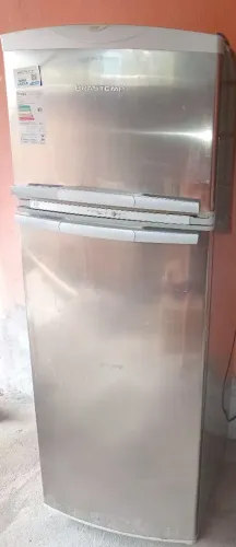 vendo geladeira ou troco em TV 