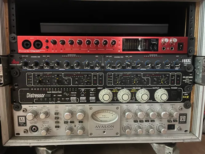 RACK DE ESTÚDIO DE GRAVAÇÃO COMPLETO - EQUIPAMENTOS PROFISSIONAIS DE ALTO NÍVEL