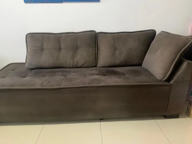 Sofá modelo chaise 3 lugares