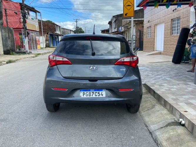 Hyundai HB20 Comf./c.plus/c.style 1.0 Flex 12V 2013