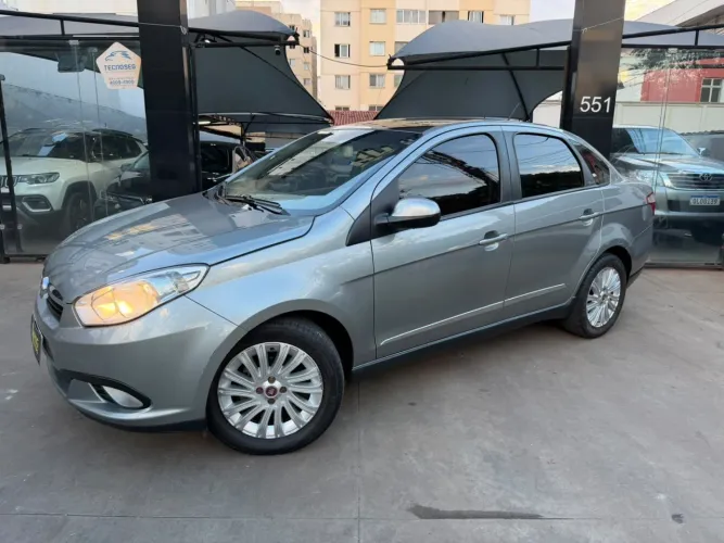 Fiat Grand Siena Essence 1.6 Flex 16V 2016