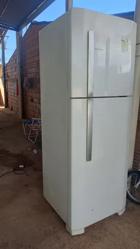 Geladeira funcionando normal *51