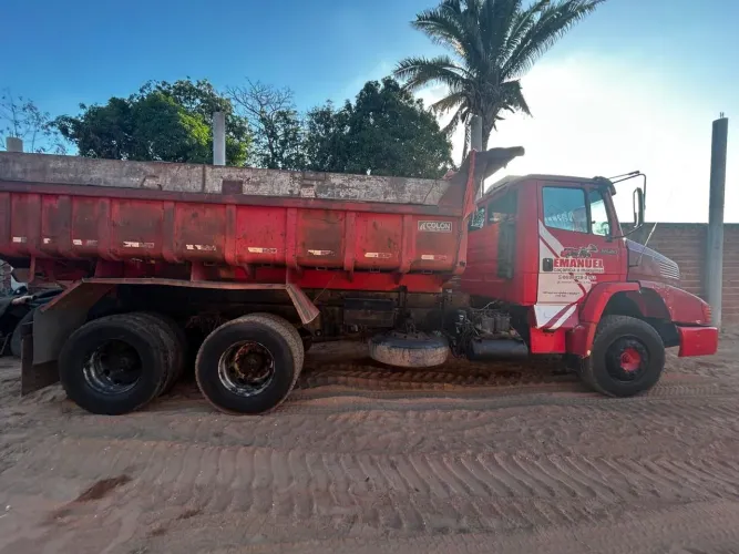 Mercedes L 1620 Quitada - 2010 - PARA VENDER RÁPIDO 