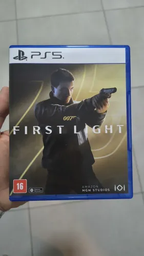 007 First Light - mídia física PS5