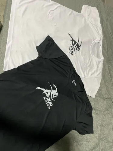 KIT 2 CAMISETAS DRY FIT DE TREINO (NOVAS)