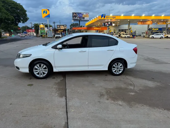 Honda City Sedan LX 1.5 Flex 16V 4P Mec. 2013