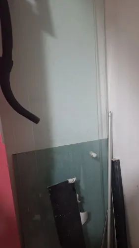 Box de banheiro vidro tamanho pequeno com soleira