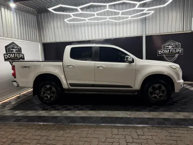 Chevrolet S10 Pick-up LTZ 2.8 TDI 4X4 CD Dies.aut 2013