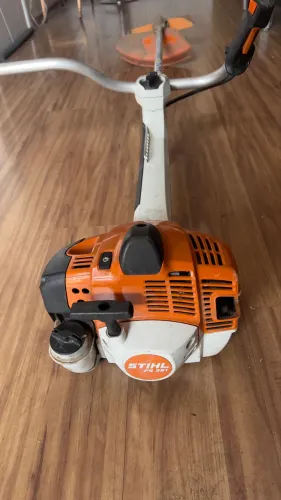 Vendo roçadeira FS351 STIHL a combustão