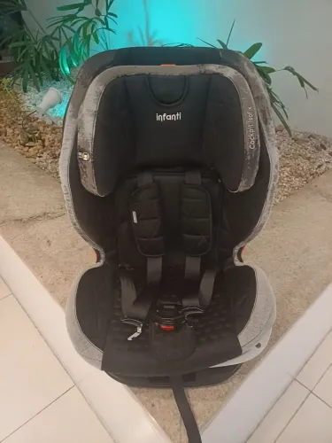 Cadeira de bebê para carro