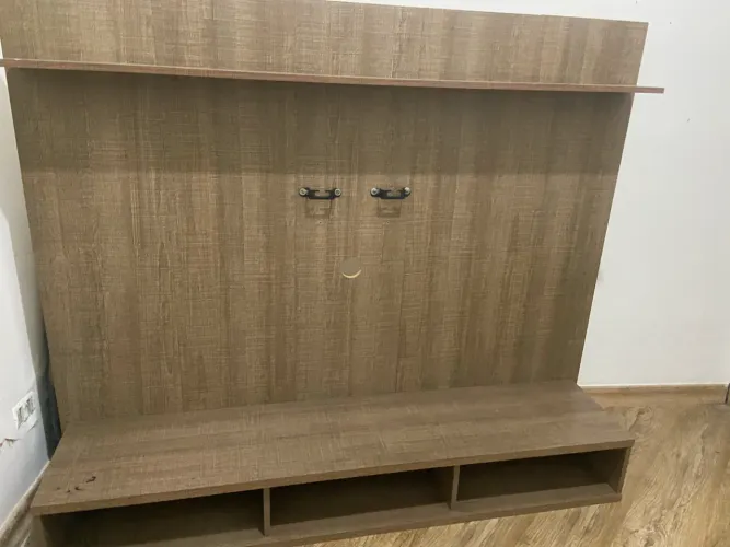 DESAPEGO - PAINEL PARA TV - R$ 200,00