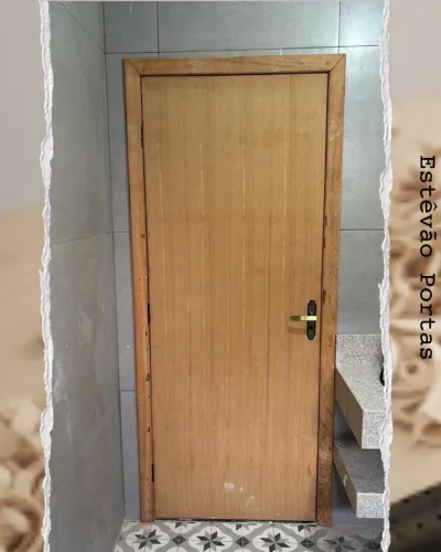 Faço instalação de portas em geral