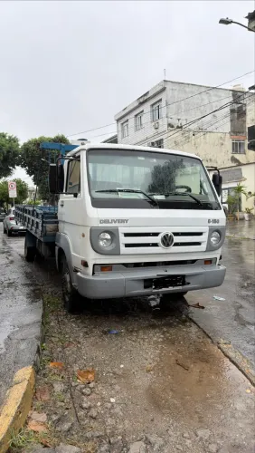 VW 8-150 Delivery Plus 2010 Motor Cummins Carroceria 6,20m