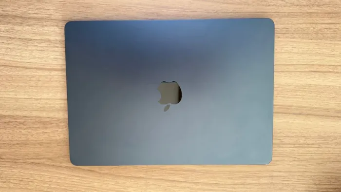 MACBOOK AIR | M3 | 8G RAM | 256 GB MIDNIGHT