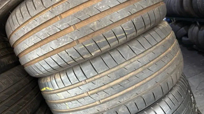  Pneu 235/45/19 Delinte  90 % Vida util