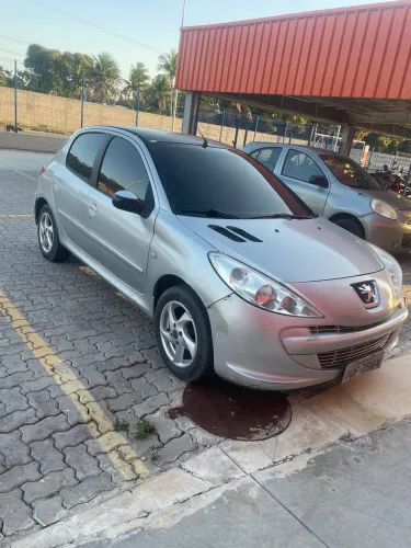 Peugeot 207 XR 1.4 Flex 8V 5P 2013