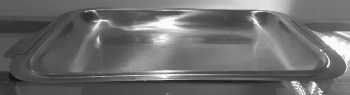 Travessa- Aço Inox com Verso Decorado - Peça Robusta