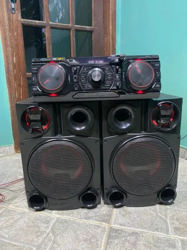 Aparelho de Som LG Xboom 1800w.