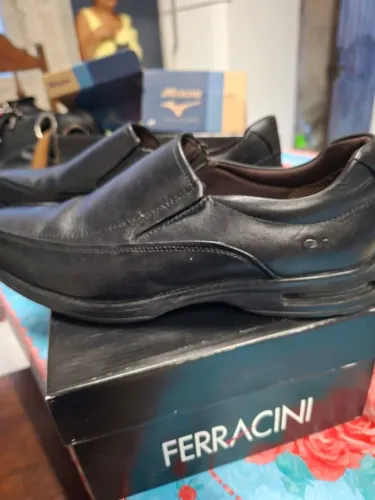Sapato Democrata