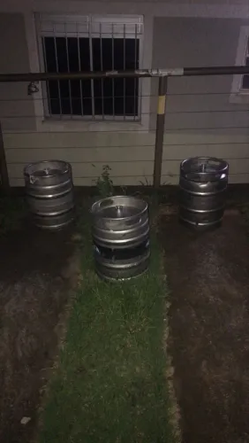 Barril de chopp vazio