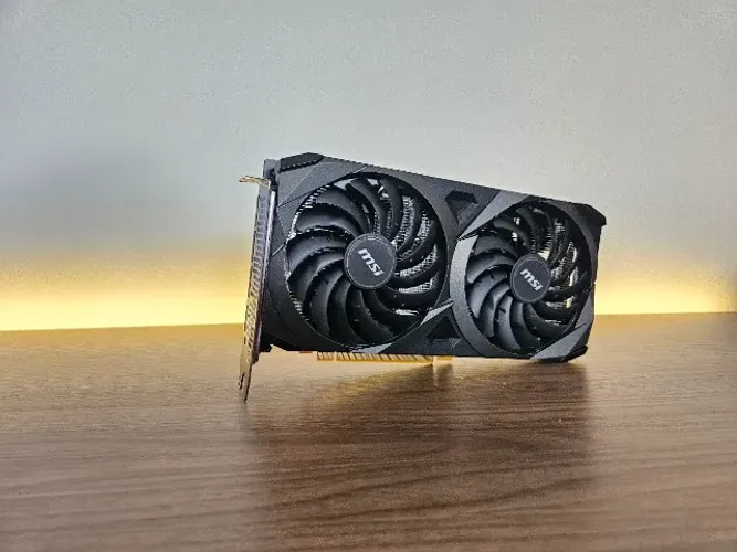 Placa de vídeo RTX 3060 MSI VENTUS 2X 12GB - Nova, usada somente para testes!