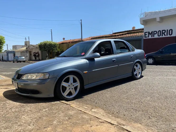 Chevrolet Vectra GLS/expres.2.2/ 2.0 E 2.0 CD 8V 2000