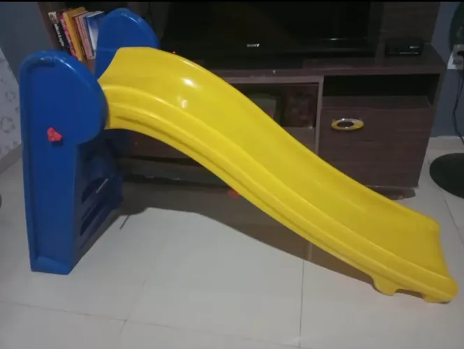Escorregador infantil