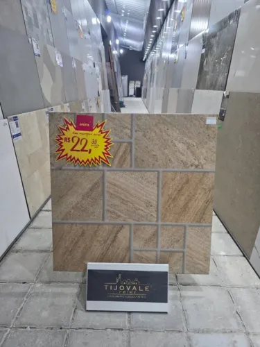 PISO CERÂMICO 61X61 R$22,99 M² ( Falar com Lucíria )