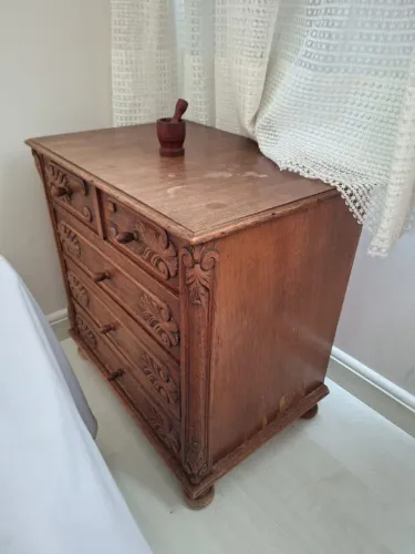 Vendo cômoda 