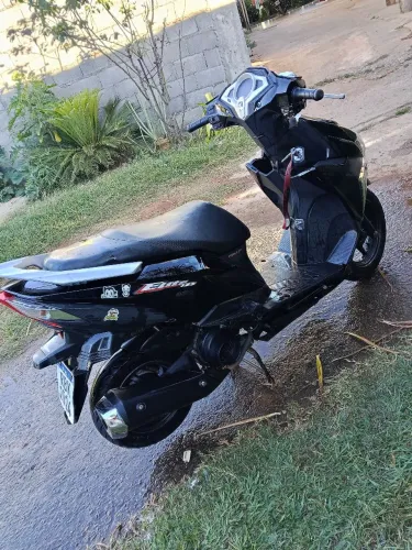 Honda Elite pra ir logo..