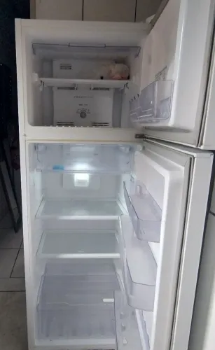 Geladeira Frost Free Electrolux