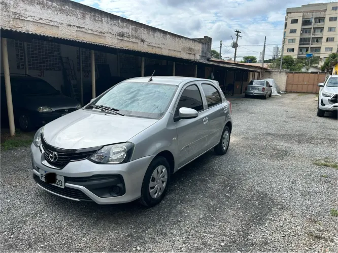 Toyota Etios X 1.3 Flex 16V 5P Mec. 2019