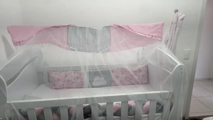 Vendo conjunto berço e cômoda