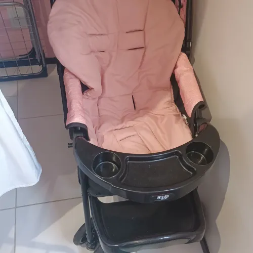 Carro bebê marca COSCO