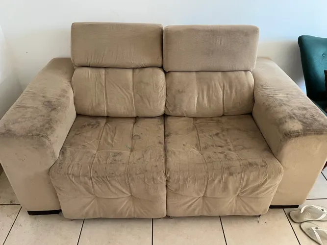 Sofá 2 lugares