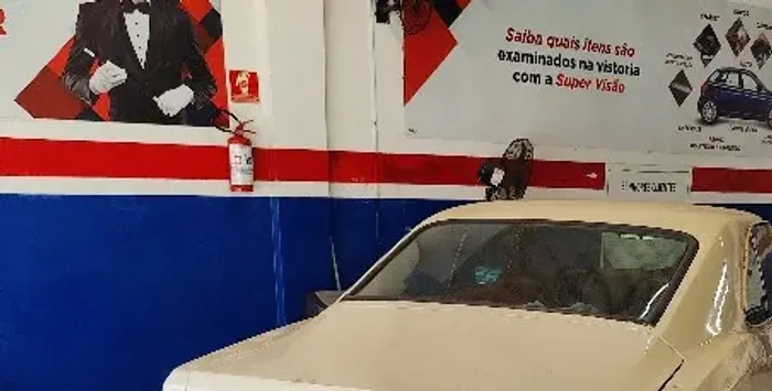Tampa traseira Opala Coupé Otimas condições 