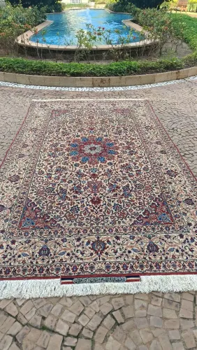 Tapete Persa Esfahan assinado 1,45 x 2,45