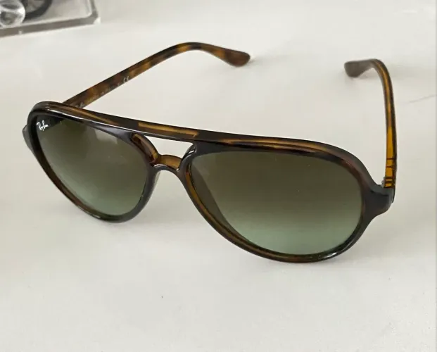 Ray Ban RB4376 - Usado (Estado Impecável)