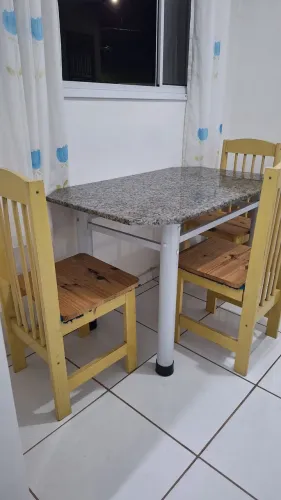 Mesa de cozinha granito 4 cadeiras