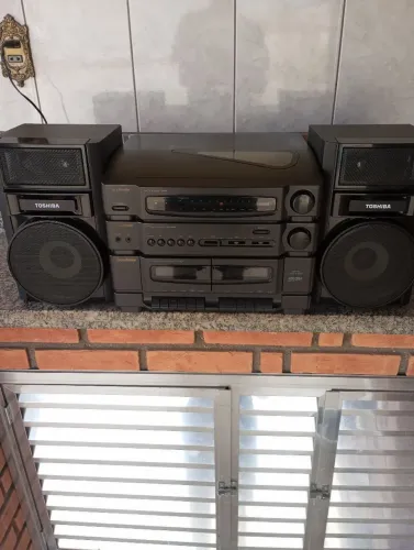 Toca discos Gradiente.