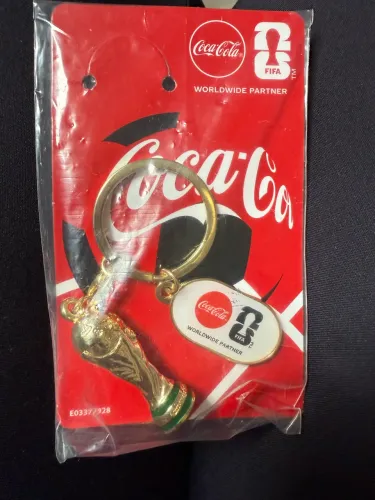 Chaveiro Taça Copa 2026 - original Coca-cola