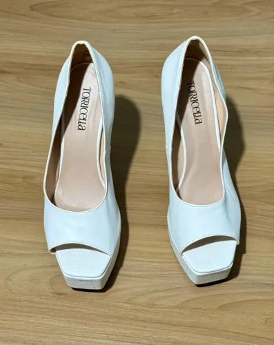 Sapato Torricella meia pata branco 39