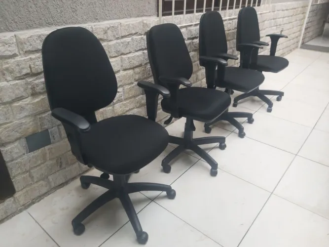 Cadeira de Escritório Giratória