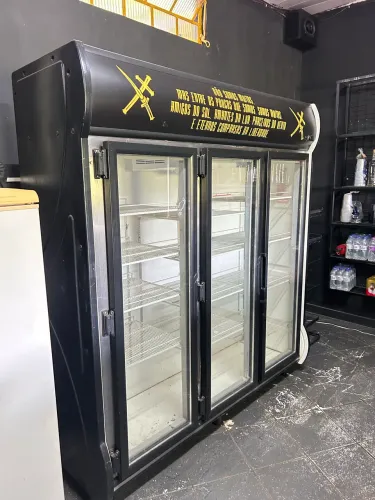 Freezer Expositor Vertical 